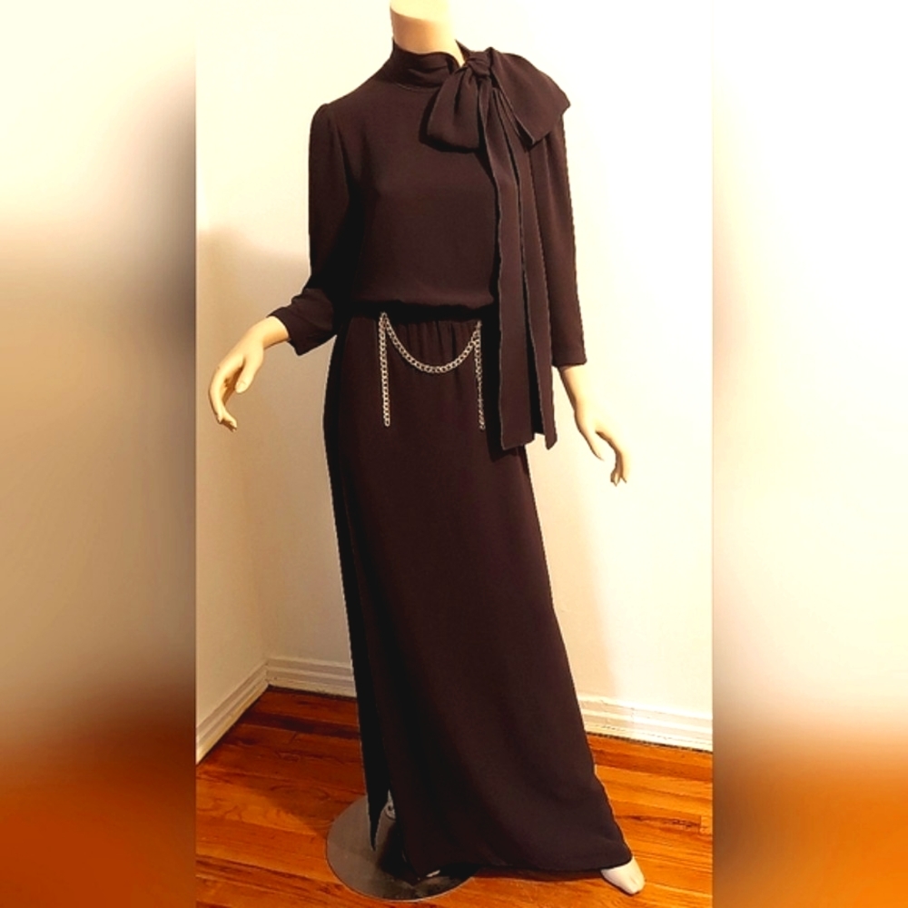 Haute Couture Marc Jacob's silk Maxi dress Gold Chain front Tie Bow